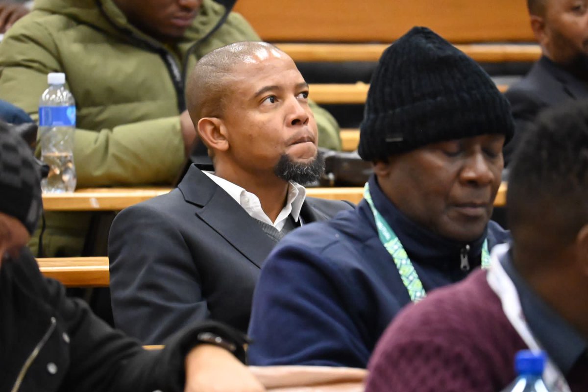 the_hda's tweet photo. The HDA Regional Manager for Region A, Mr. Phumulani Mbulawa is taking an active role in the discussions at the EC Human Settlements Indaba specifically in Commission 3 which focuses on Human Settlements Delivery Capacity Professional
#TheHDAatWork
#ECHINDABA23
#HousingTheNation https://t.co/Kw6WjxjQP8