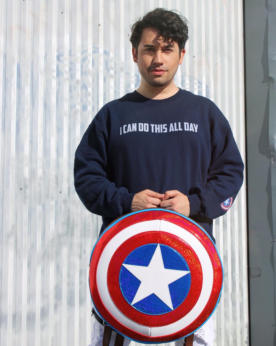 seejaylewis's tweet photo. #sponsored I can do this all day thanks to this Captain America Shield Exclusive Loungefly from @fundotcom_ ! Pick up yours via the link in my bio. #yesfundotcom #funfluencer #captainamerica #rogersthemusical https://t.co/MUIxA2UdPa
