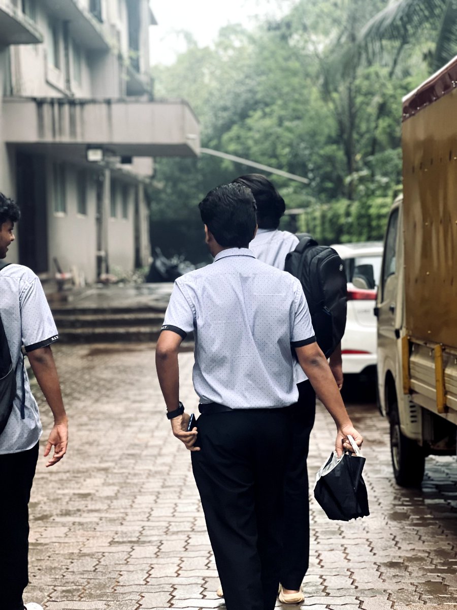 iamprasannap's tweet photo. ಗುರುವಾರ ಸಂಜೆ

P.C: Sarath Krishna https://t.co/0Y4GMkKzG8