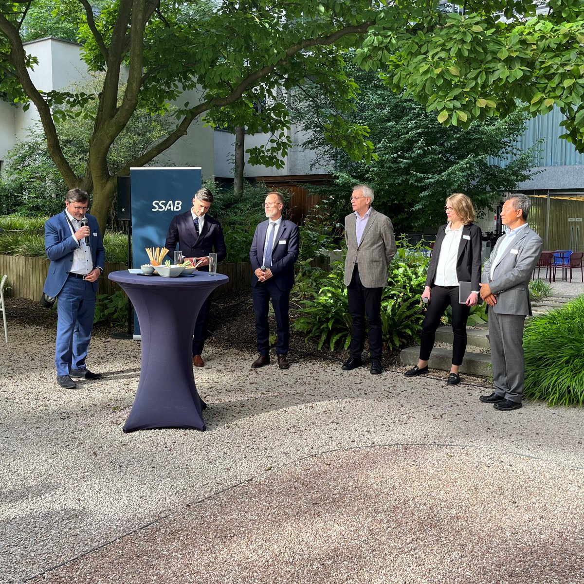 euromines's tweet photo. 📢Important new address on the sustainable transition map of Brussels advocacy. Kudos @SSAB_AB for inspiring exchanges on the occasion of opening EU office in #Brussels. Godspeed @jarvinen_kimmo #Hybrit #CriticalRawMaterials #Sustainability #SustainableMining https://t.co/iVXEcRAOy0