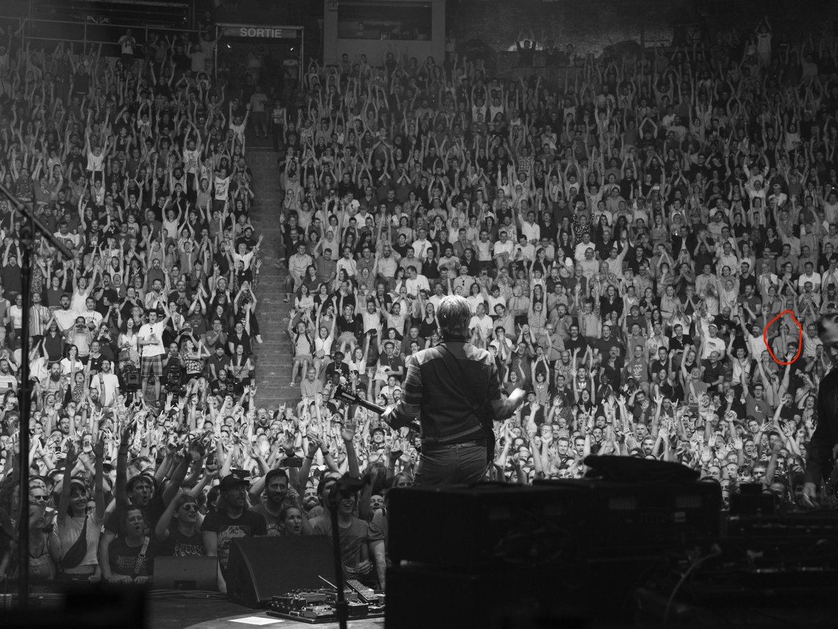 Nicoletau's tweet photo. @qotsa I’m over here!!! https://t.co/VMeOG1W1hi
