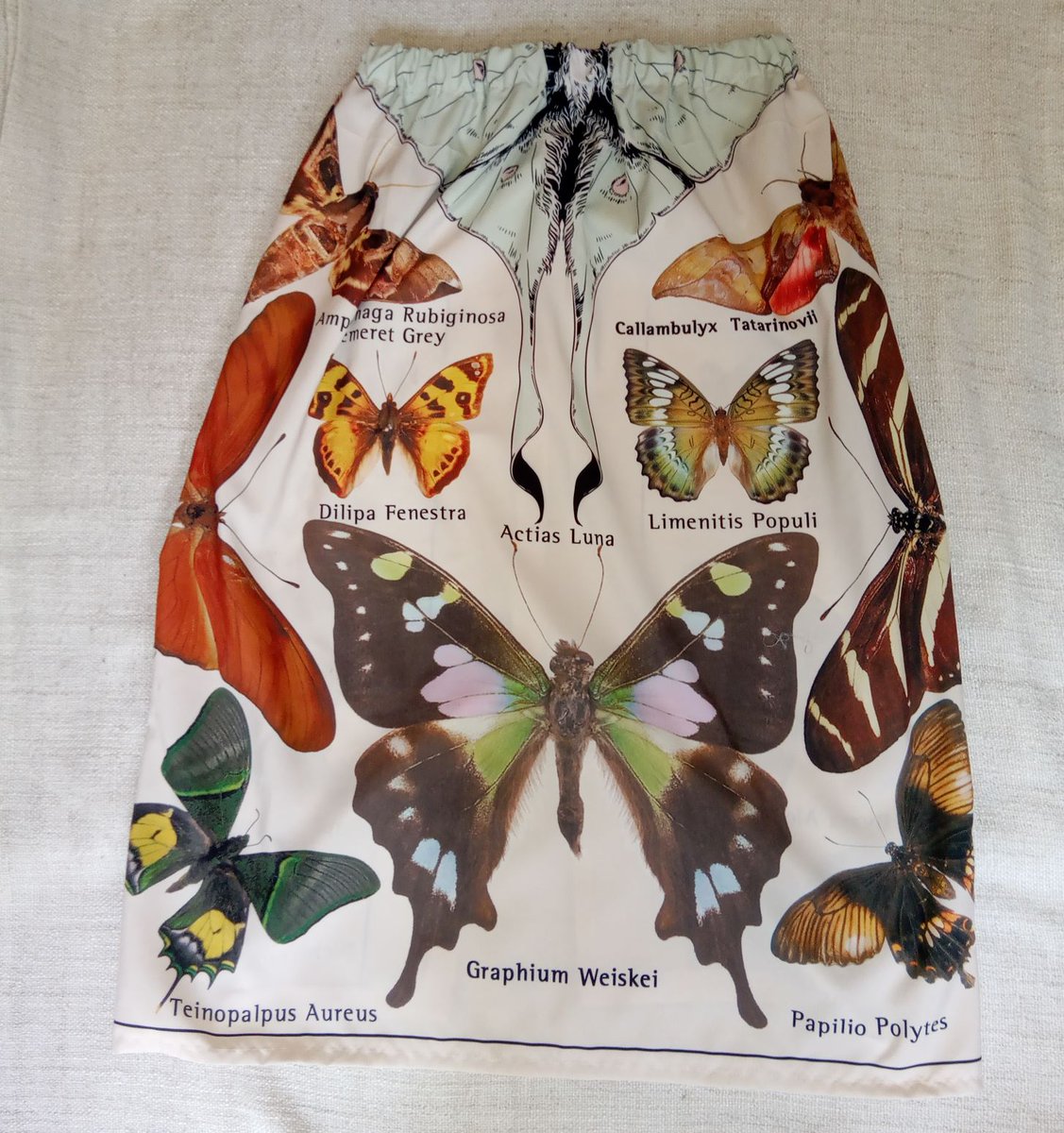 SilentTheatre1's tweet image. Unique butterfly print skirt #independentstyle #shopindie folksy.com/items/8150585-…