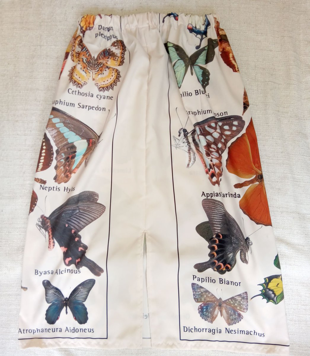 SilentTheatre1's tweet image. Unique butterfly print skirt #independentstyle #shopindie folksy.com/items/8150585-…