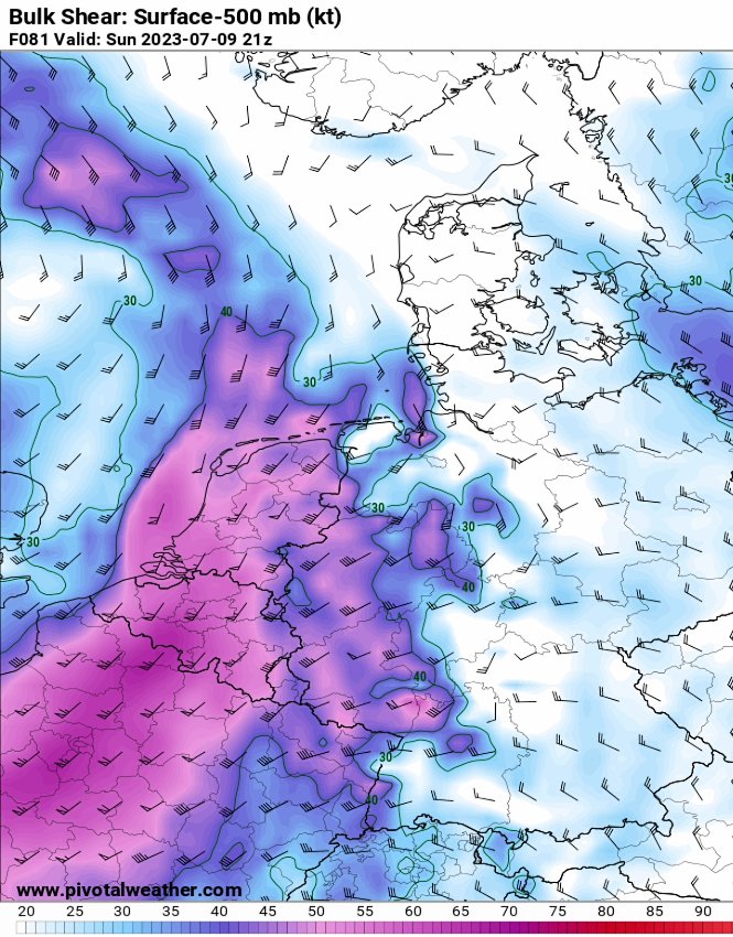 StormchaserNL's tweet photo. ⚡️ Komend weekend een nieuwe ronde met 'bijzonder weer'! Zaterdag wordt het lokaal 34 graden, gevolgd door een actief koufront. Vooral vanaf zondagmiddag geeft dat potentieel zwaar #onweer: in Oost-NL en België mogelijk >2000 CAPE met 30-40 kn schering.

~Pivotal Weather/WXcharts https://t.co/DShl4In3GW
