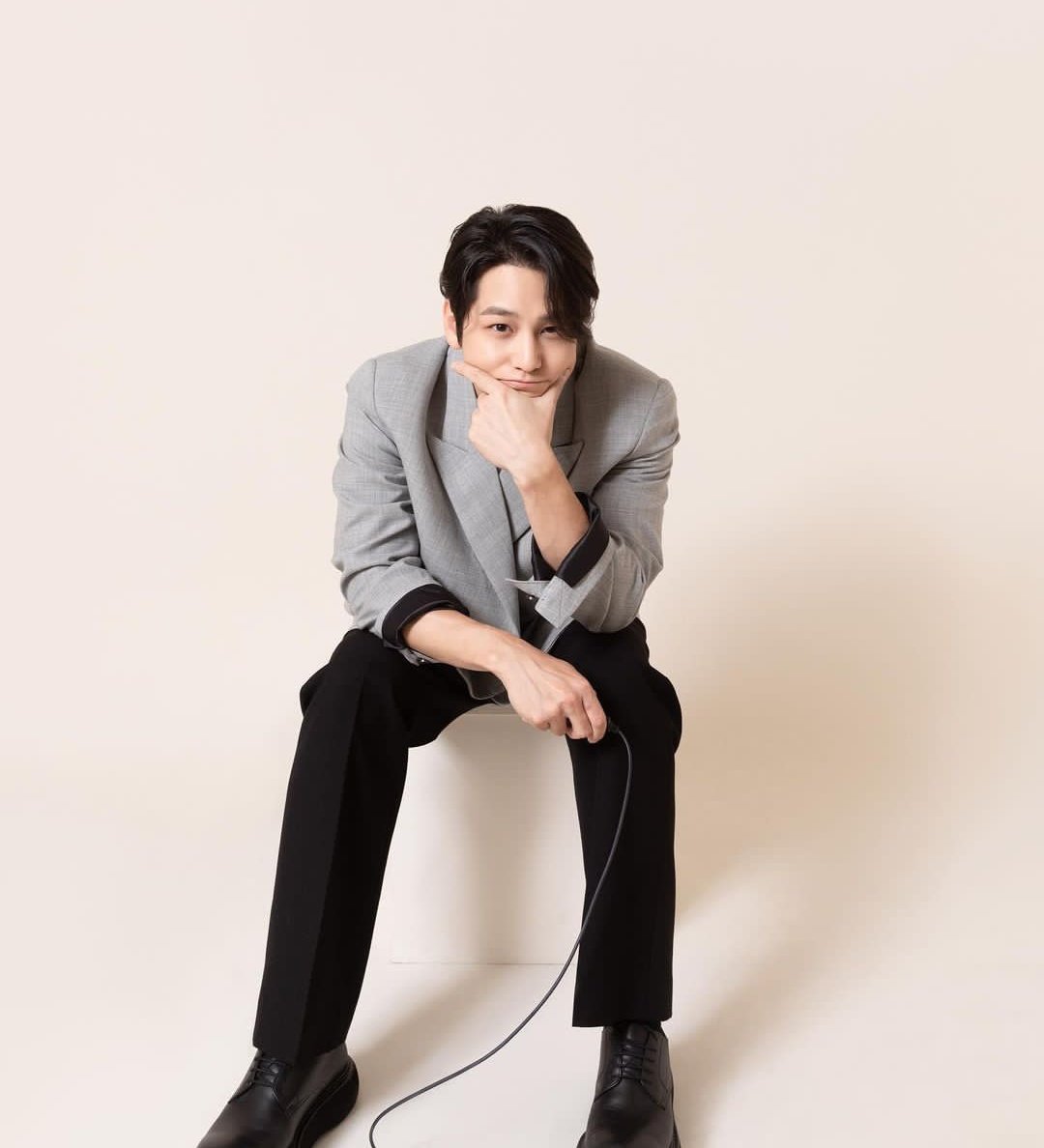 HAPPY BIRTHDAY KIM BUM o(^o^)o

Semoga kita cepet bertemu deh yaa 