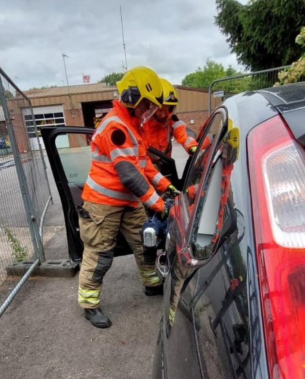 WarksFireRescue's tweet photo. Our crew at Leamington had a fantastic day today, completing some crucial training exercises and inspiring the next generation of firefighters, showing that dreams and careers know no boundaries!

#WomenInTheFireService #DreamBig #BreakTheMold https://t.co/ANHZrVBMzV