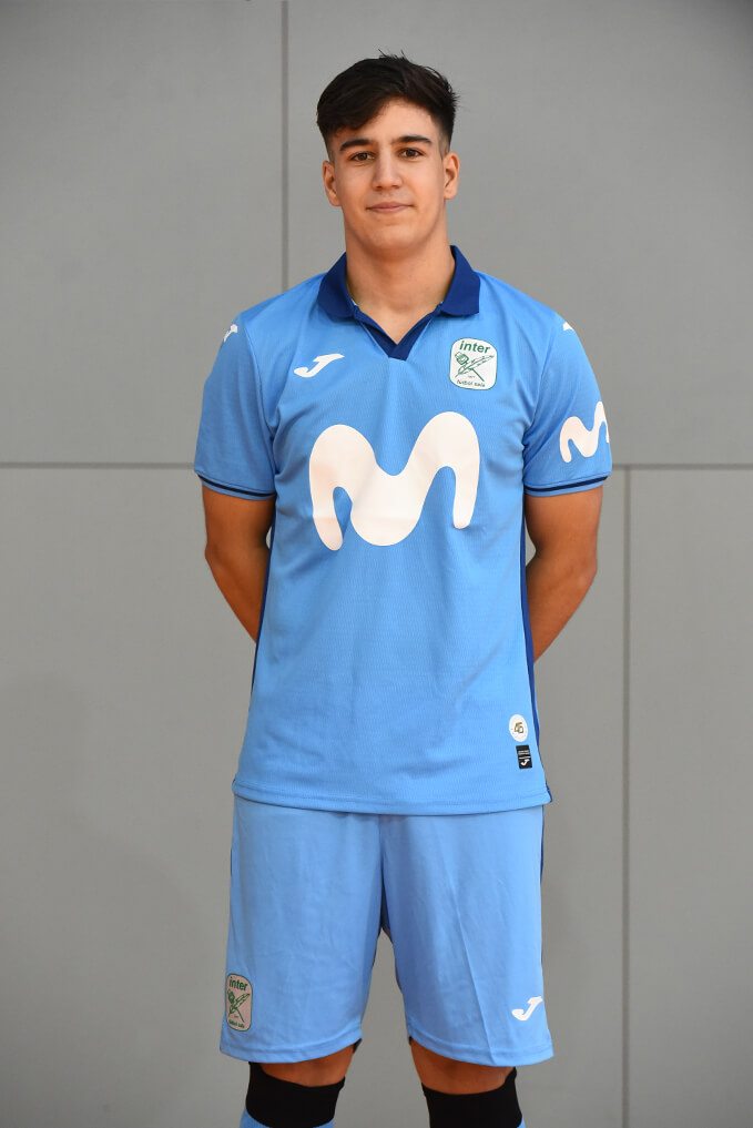 AcademiaInterFS's tweet image. 🔵 FILIAL - RENOVACIÓN 🔵

🙋🏻‍♂️ El "cañonero" 𝗩𝗜́𝗖𝗧𝗢𝗥 𝗔𝗡𝗔𝗬𝗔 seguirá la próxima temporada 2023/24 en el filial #MovistarInterFS B Ⓜ️ de Alberto Riquer @AlbertoRiquer10. 

#VamosInter #InteristaSoy #AlcalaDeHenares #Formacion #FutbolSala