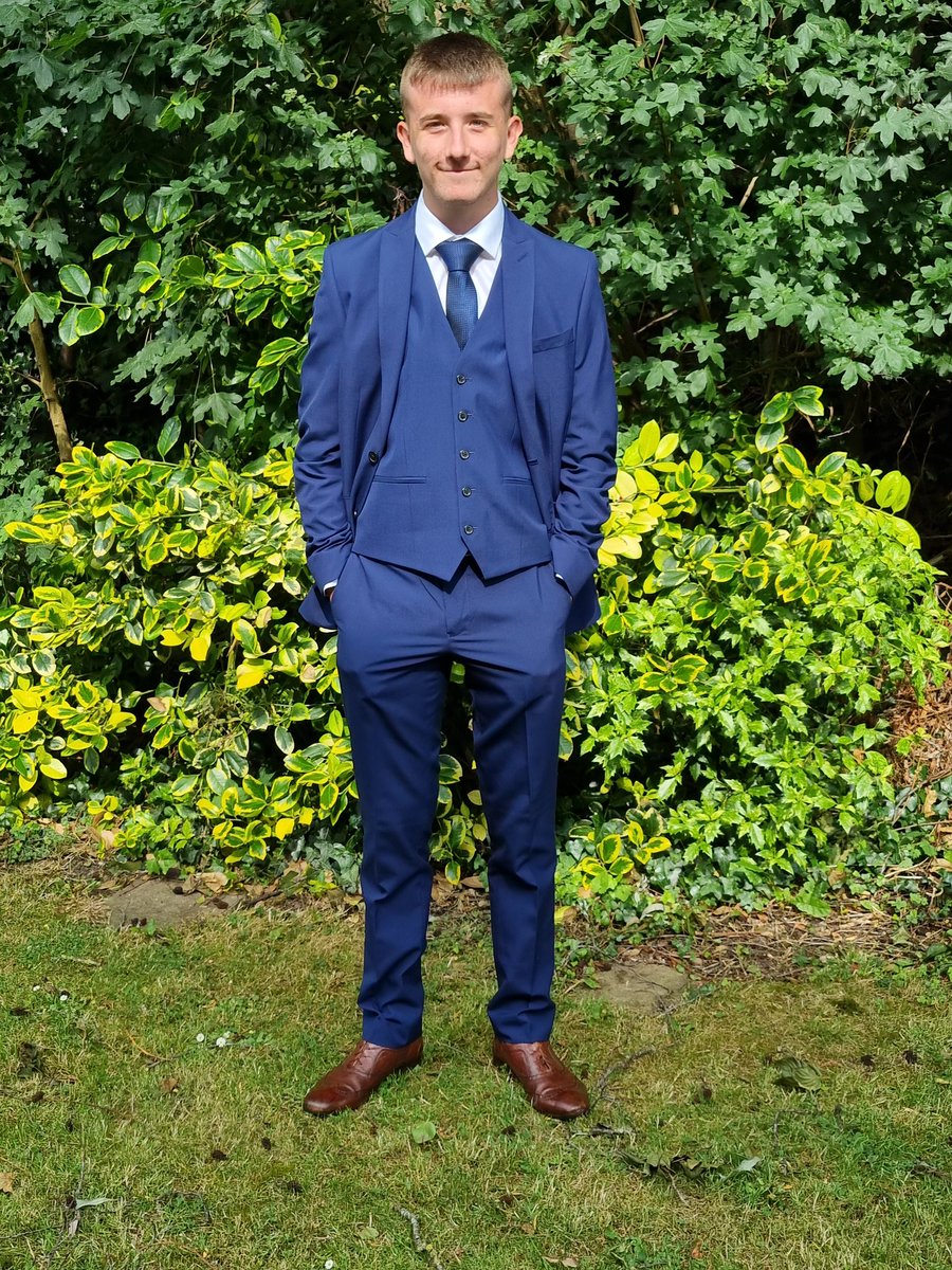 mckenna6679's tweet photo. Prom ready https://t.co/jUNoaz3UyM