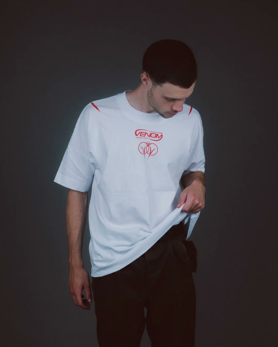 Eyson Spider Tee. Saturday. 🕷