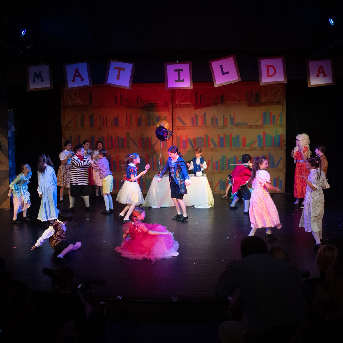 HITSbackstage's tweet photo. #TBT The marvelous Maggots cast of Matilda JR rocked the revolution!

📚🎭🎵

#HITStheatre #HITSkids #YouthTheater #TheaterEducation #MatildaJR #MatildatheMusical #MTIshows #RoaldDahl #TimMinchin #Matilda #Naughty #RevoltingChildren #MusicalTheater #HoustonTheater #HoustonHeights https://t.co/SOy2pKflsg