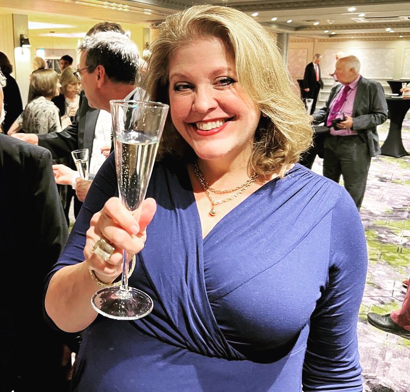 Toasting my fellow nominees at tonight’s @The_CWA #CWADaggers! I’m thrilled that Alias Emma / The Chase has been nominated for the Ian Fleming Steel Dagger and in such amazing company. So here’s to @LinwoodBarclay, @JohnBrownlow, @MWCravenUK, @AlanJParks and @robertgalbraith!
