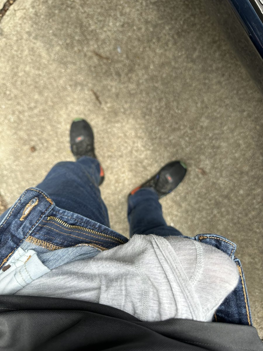 ThrobbingInTX's tweet photo. Get this post to 200 retweets and I’ll whip it out 😈 https://t.co/awR5Eyi6ZX