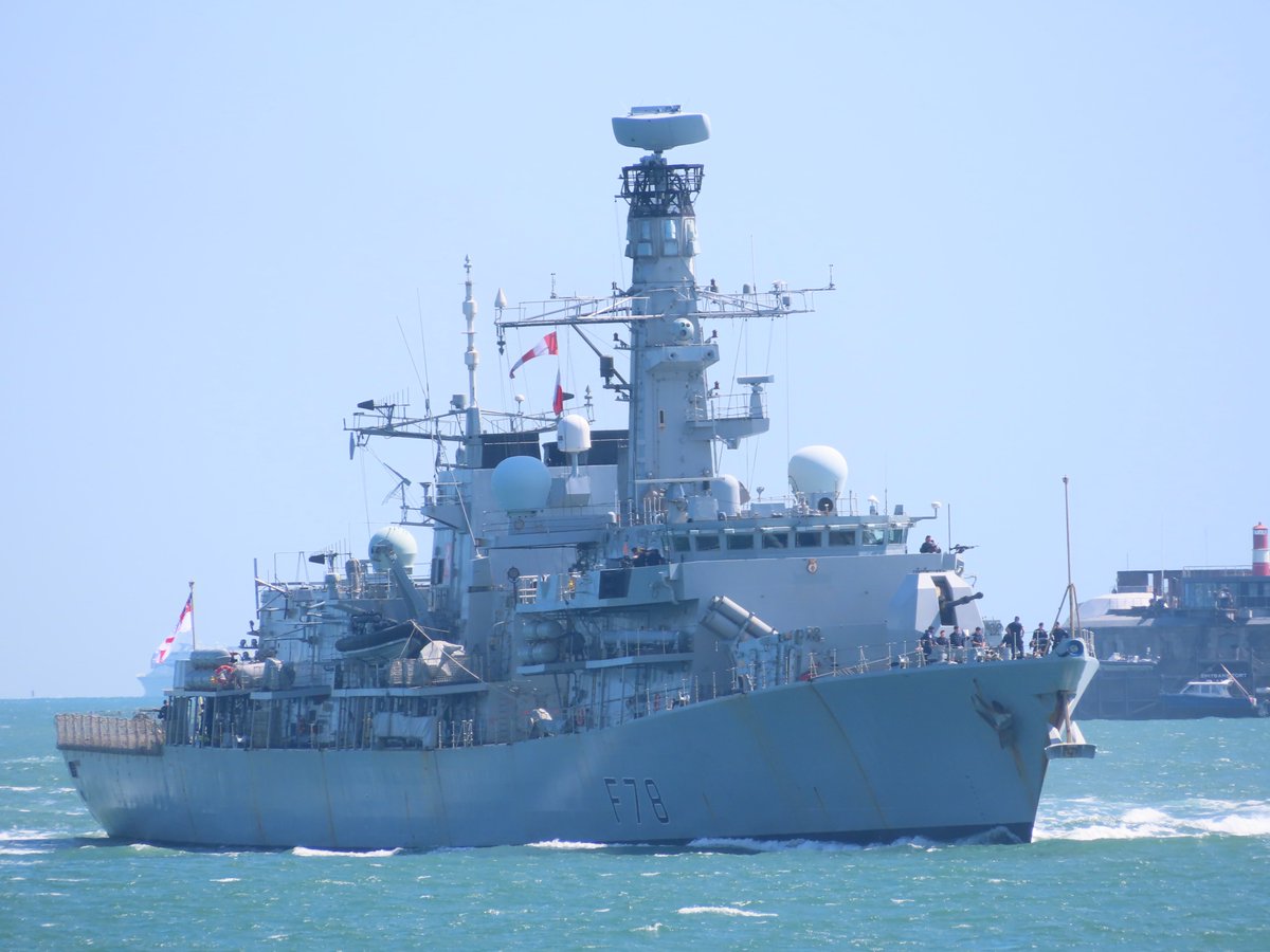 WarshipCam's tweet photo. HMS Kent (F78) Duke-class frigate coming into Portsmouth, England - July 6, 2023 #hmskent #f78
SRC: TW-@georgeemmett8 https://t.co/yw9eBY82Kb