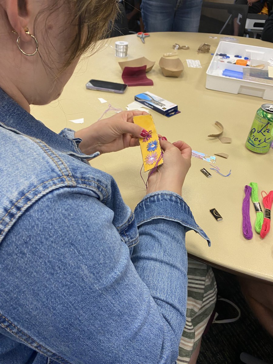 Kicked off the summer with @penngse ISTR day school fellows. “I hear we’re going to be making things!” Yup. And finding ways to integrate this joyful choice-based work into all disciplines. #studentagency #fosteringcreativity #makered #buildingbelonging #joy