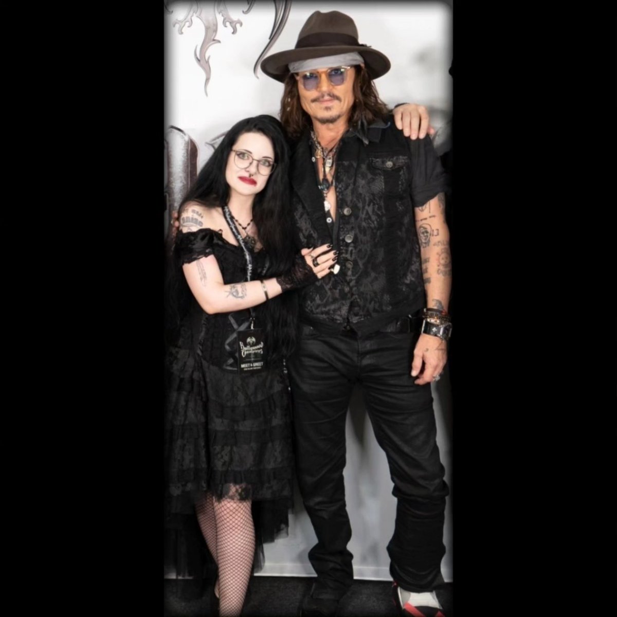 Bloodsucker_3's tweet photo. Love you to the moon and back Johnny!!!
#johnnydepp #hollywoodvampiresupdates #hollywoodvampires2023 #hollywoodvampires #hollywoodvampirevip #epicrights #hollywoodvampiresmeetandgreet #meetandgreet #totenbraut #johnnydeppfansgermany
https://t.co/hoxpAYT47Z https://t.co/BSwAZ6X8NC