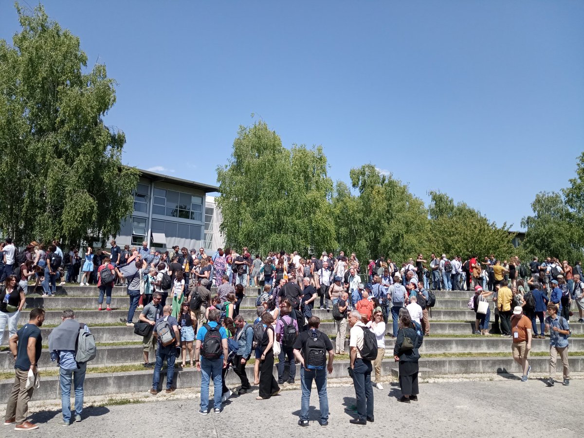 MoodleLab's tweet photo. Moodleurs en transhumance #mootfr23 https://t.co/u9l6sBBJbv
