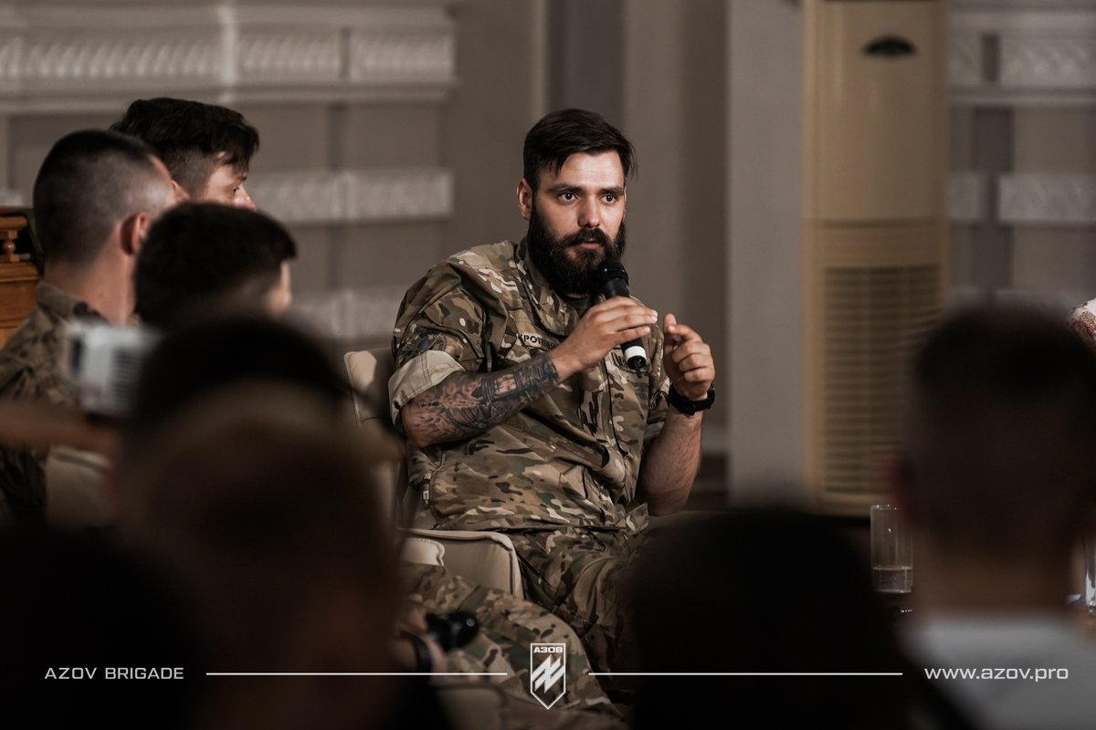 azov_media's tweet photo. Азовці провели серію зустрічей зі студентами провідних київських вищих навчальних закладів.

Детальніше читайте в нашому Telegram-каналі: https://t.co/4dHJBylffR https://t.co/z9tSBLmuqU