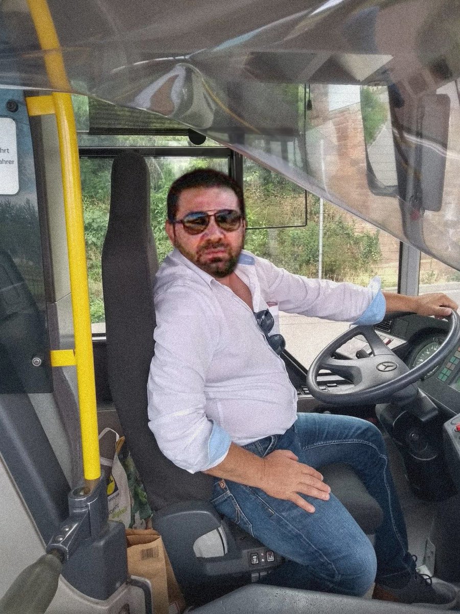 AvispaAlmogavar's tweet photo. @realcercius Va con medios y se la pela https://t.co/JsD5FUkp3b