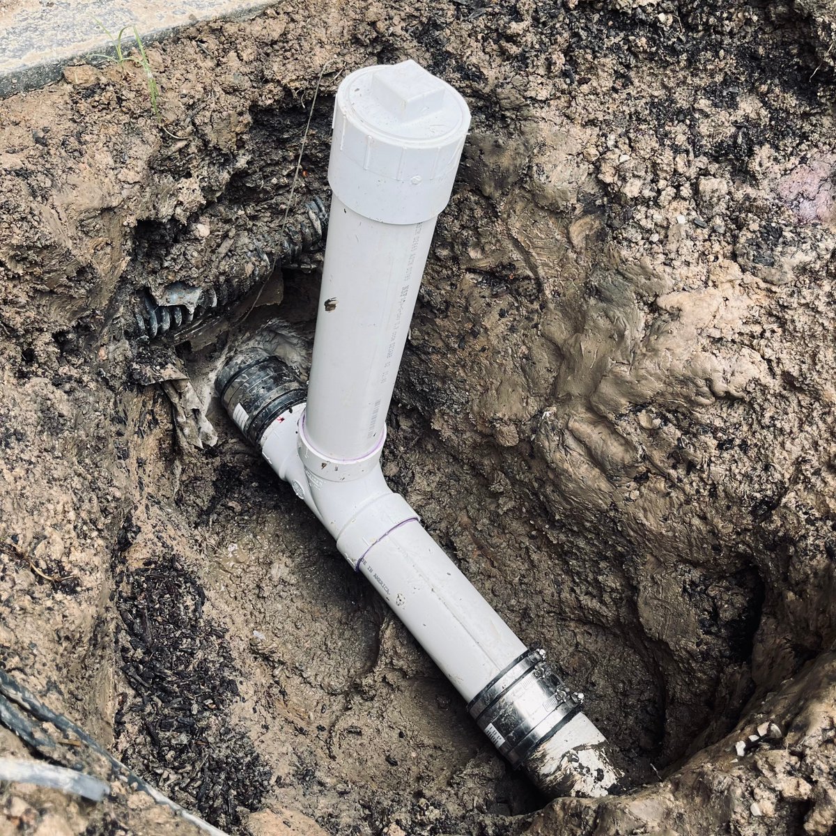 chiplumbingexp's tweet photo. Another successful sewer line repair in the City of Chicago.
#sewerlinerepair #sewerlinerepairservice
https://t.co/fbfsZWWOwF https://t.co/edEFvoOh57