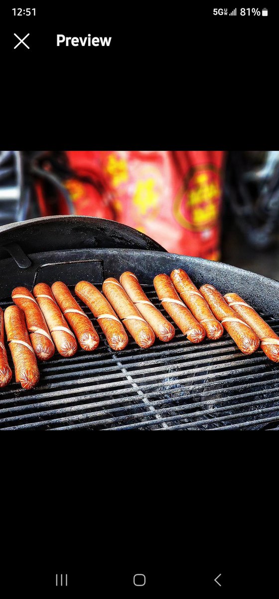 From simple in the backyard to winning World Titles, @royaloakcharcoal does it right every time!

#fergdoinfergthings #teamproudsouls #fergoliciousbbqworldwide #kingdomofQ #kcmo #northland #kansascity #hotdogs #4thofjuly #nathans #grilling #royaloakcharcoal #barbecuecountry