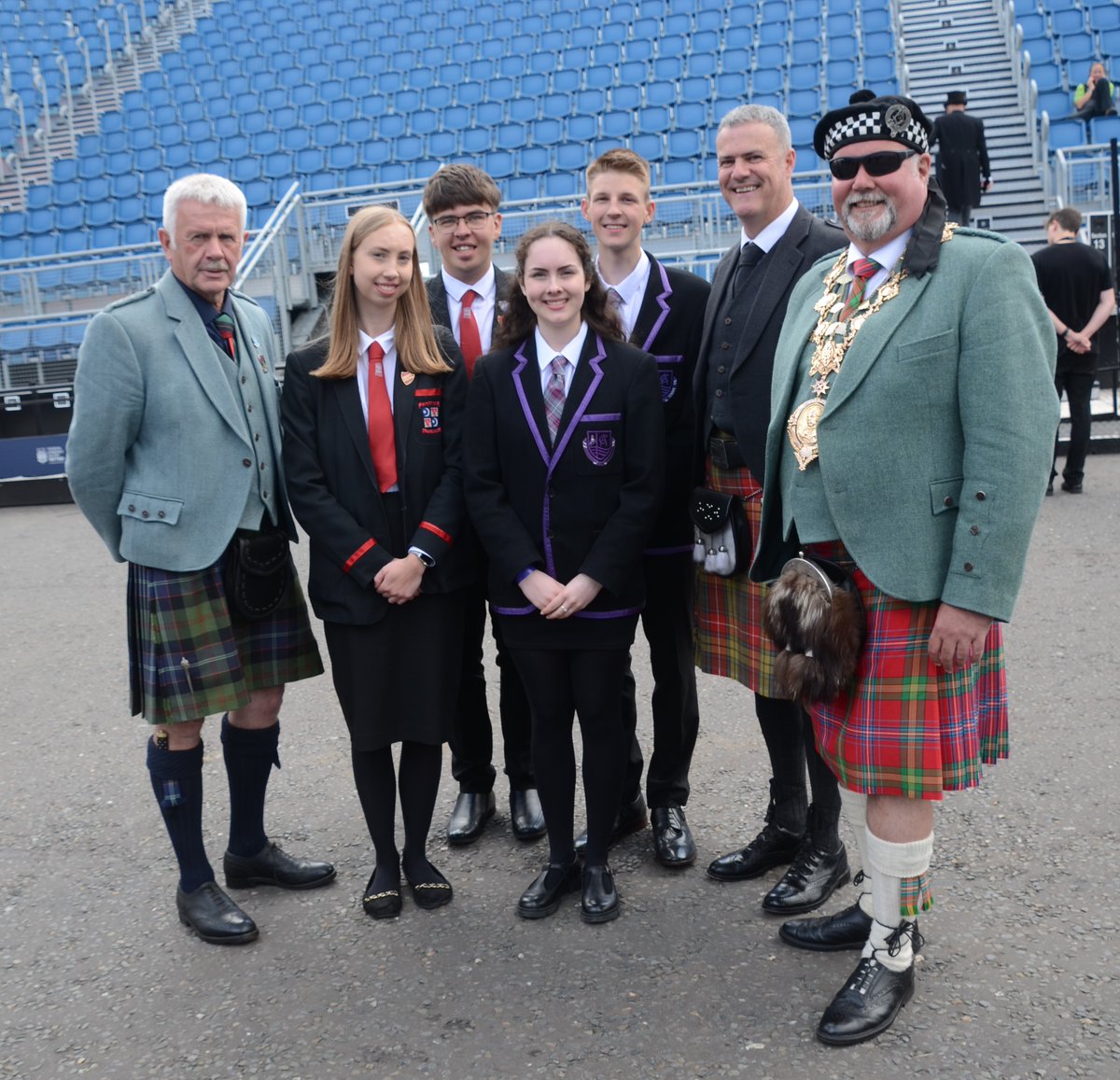 LyonCourt's tweet image. Here are more snaps from the People&apos;s Procession with the Honours of Scotland yesterday.