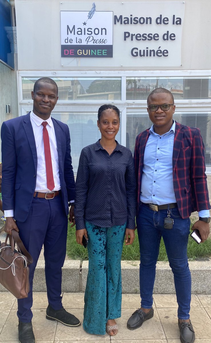 louapatrice12's tweet image. Dans le cadre de la préparation de la grande conférence de presse  sur la campagne de la vulgarisation des cryptomonnaies Limocoin et SIMBCOIN, nous avions eut une séance de travail à la maison de la presse de Guinée.
#Limocoin,#Simbcoin, #DrPatrice