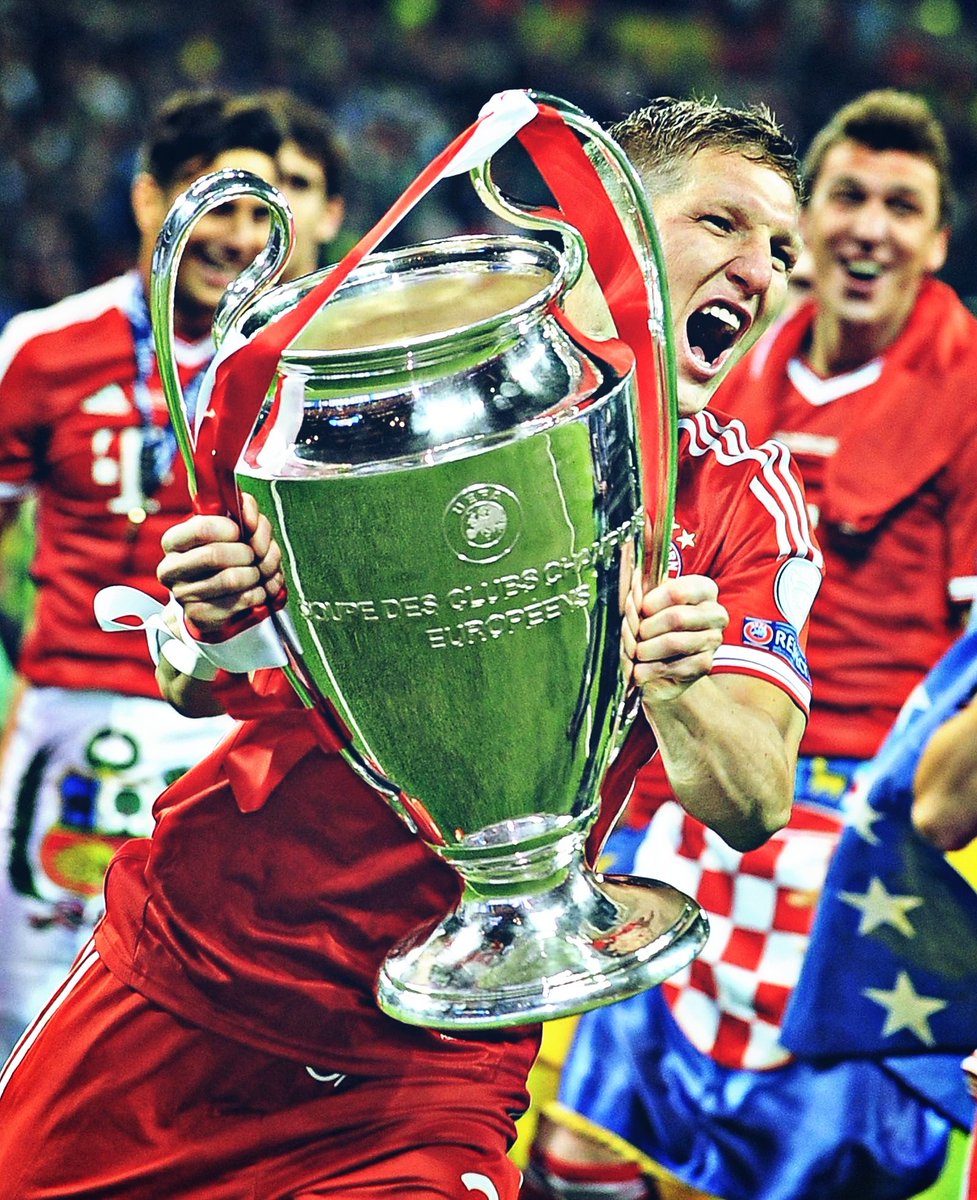 BayernTimes's tweet image. Bastian Schweinsteiger turns 39 today. Happy Birthday! 🥳🇩🇪