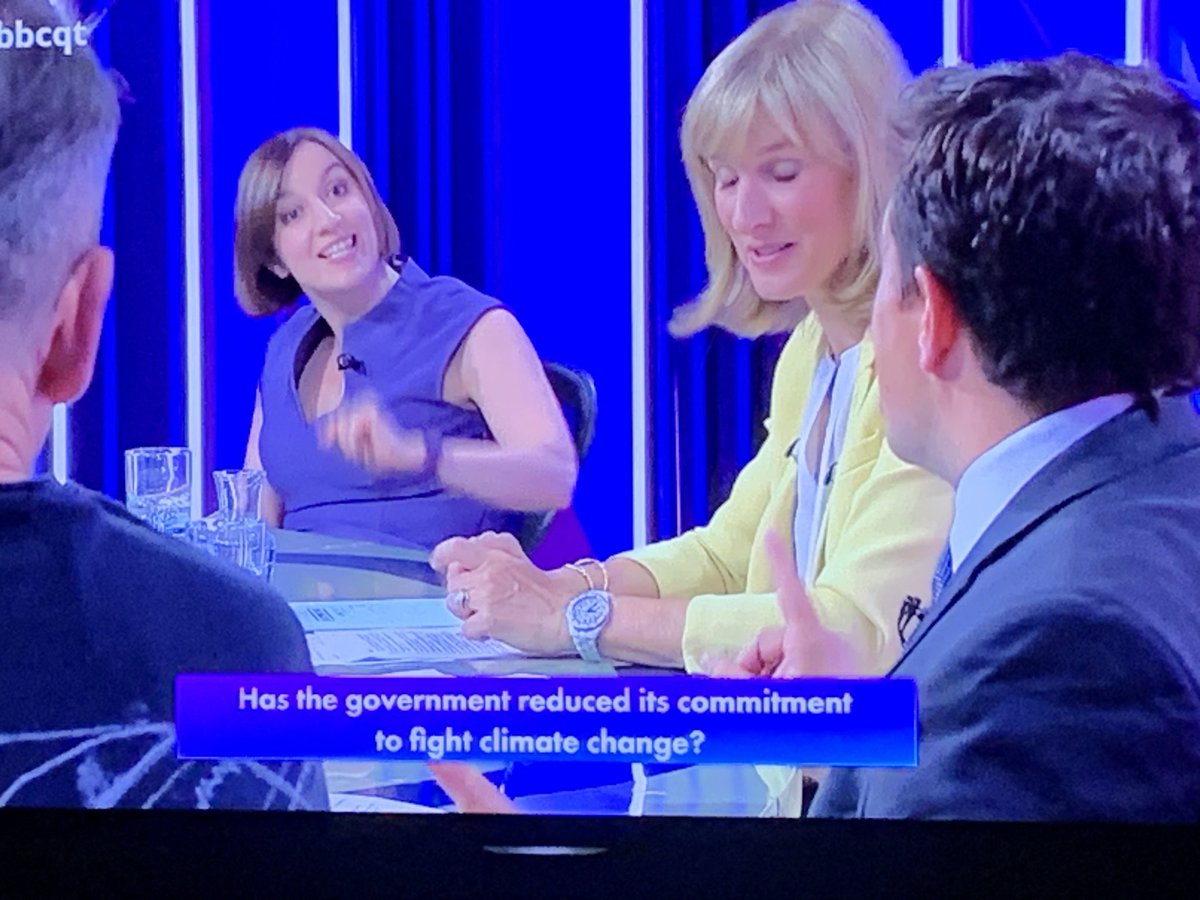 Can’t believe what I’m hearing. #JohnnyMercer not only talking shit here; but literally is a shit. Misrepresenting the other panellists as he can’t defend the #Tory approach to #ClimateChange. Terrible politicking

#bbcqt #BBCQuestionTime #questiontime #ToriesDestroyingOurCountry