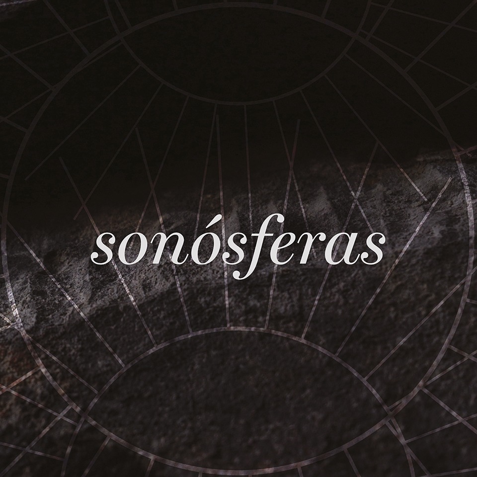 Primer podcast de cuatro entregas acerca de los lenguajes de la música electrónica y la crisis de lo humano, a cargo de Jorge Solís Arenazas (@cevisarraceno).

El primer capítulo va sobre observación astronómica, sonidos del cosmos y música eléctrica.

soundcloud.com/ccd-radio/sets…