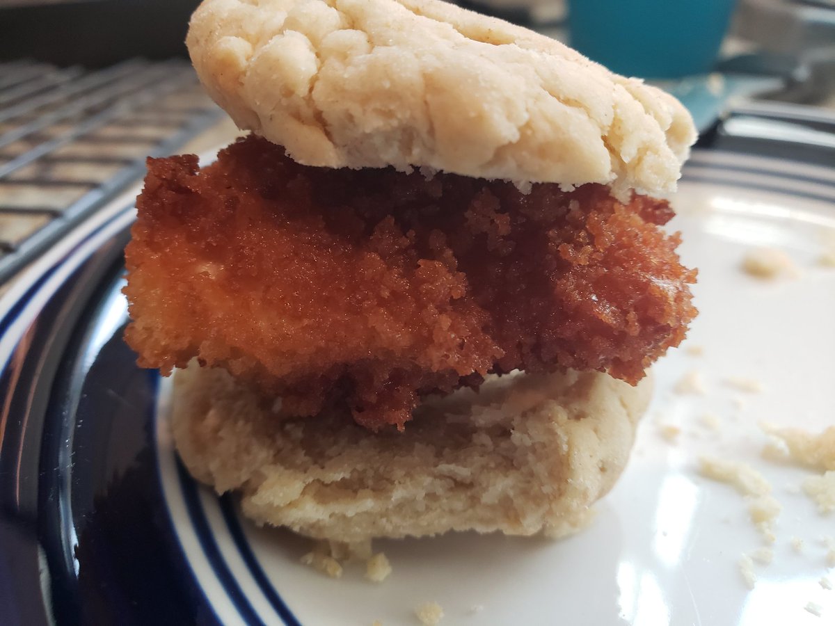 ForecasterJason's tweet photo. I deep fried chicken today for #NationalFriedChickenDay! I also made bread to have sliders. https://t.co/wJkXQM2kQC
