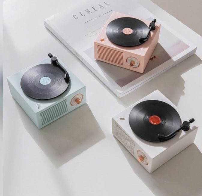 RileyATW10's tweet image. SNTV GIVEAWAY!

A giveaway on the sntv cd + a cute cd player in 3 diff colors the winner will choose it! 

- 1 winner only! ( if we can do more we will update )

RULES:
- comment your favorite Taylor swift song from speak now 
- Retweet and like the tweet! 
That’s it! 💜 GL