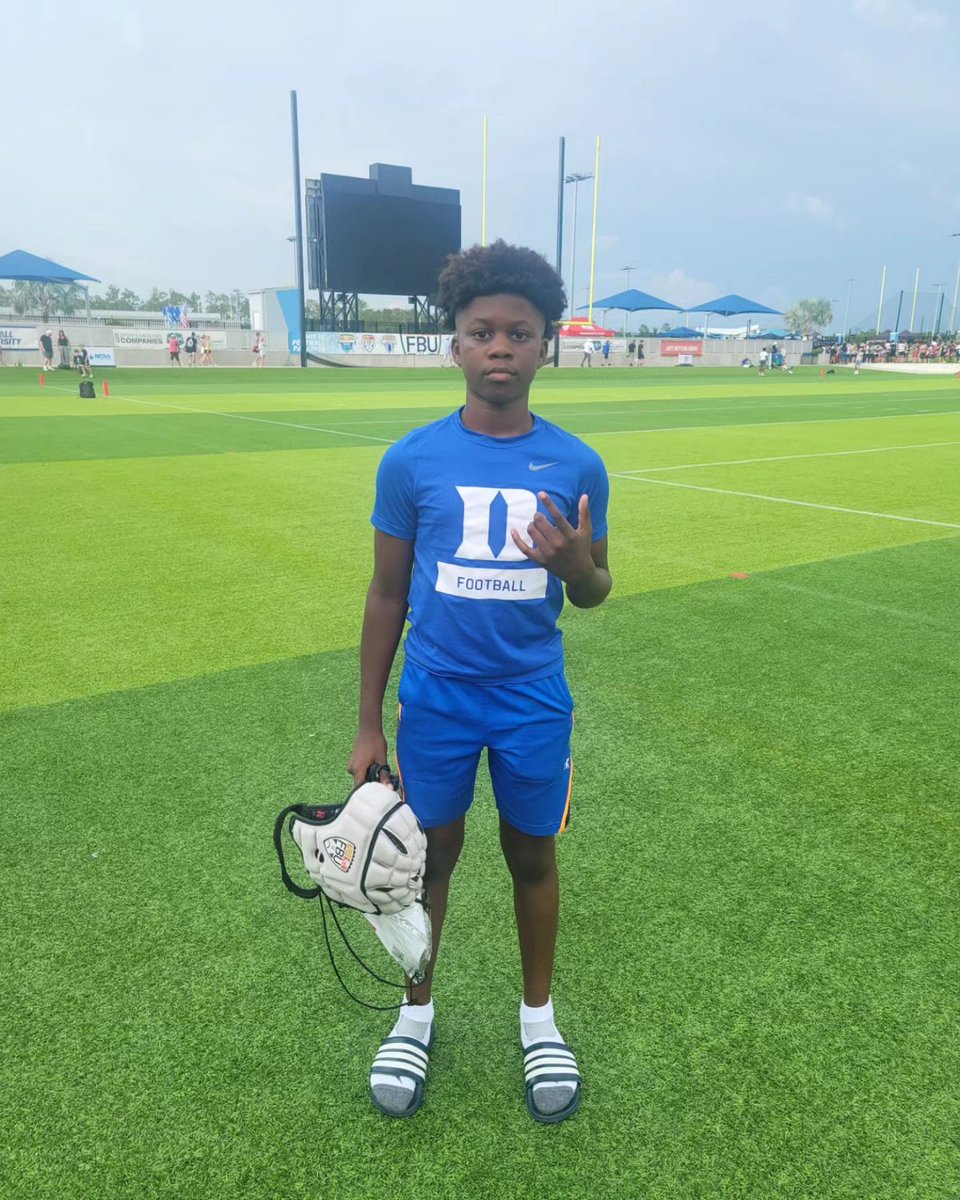 JamaarGreen1's tweet image. I&apos;m Here @FBUcamp Topgun Ready To Compete. #52 #WideReceiver @ParadiseCoast #NaplesFlorida Class Of 2029
