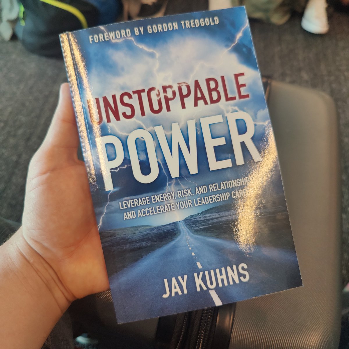 DustinHaverkamp's tweet image. Only fitting that I start this book on my flight into Clearwater! cc: @jrkuhns #leadership #humanresources #unstoppablepower⚡