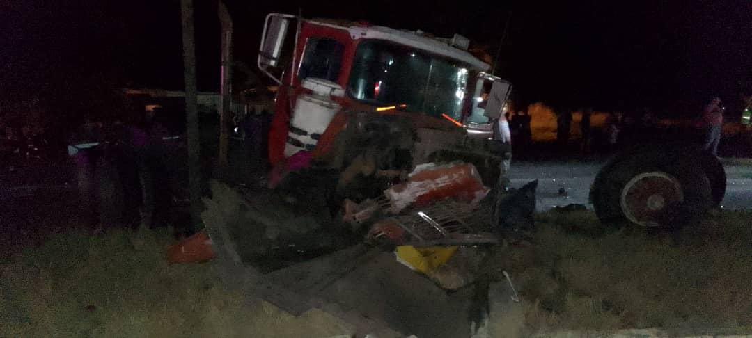 Vinc3Baker's tweet photo. This happened in Quibor - Barquisimeto Road at #venezuela https://t.co/LGAwEzr5V7