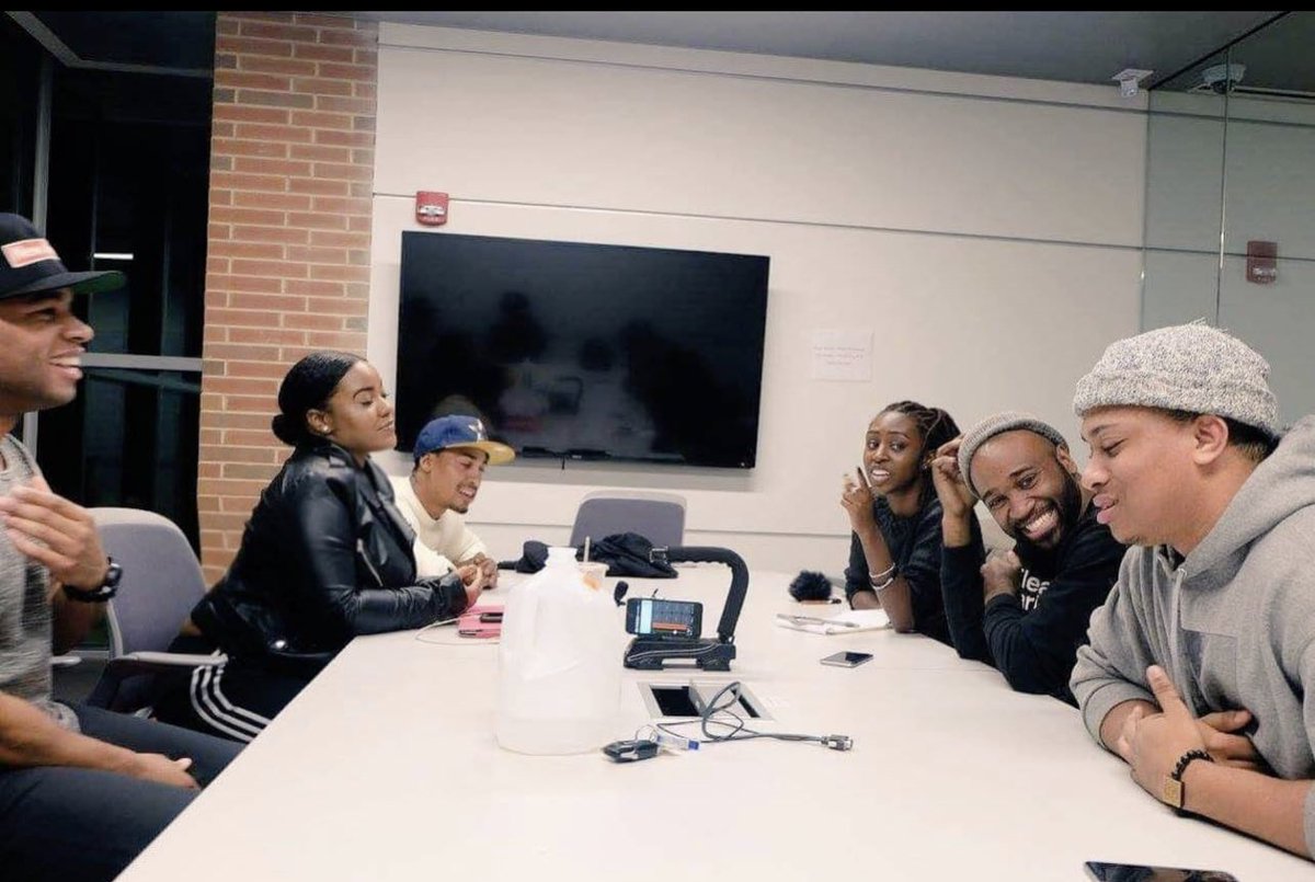 TatianaSnead's tweet photo. i was a former show host @ kean & went on to do a hip-hop/r&b podcast w my bestfriend Jamar called “Podcast About Nothing” (inspired by Wale). I was doing playlists on soundcloud (that literally was just the songs featured on the song breaks) called #Whipsessions https://t.co/Iy6BIT930P
