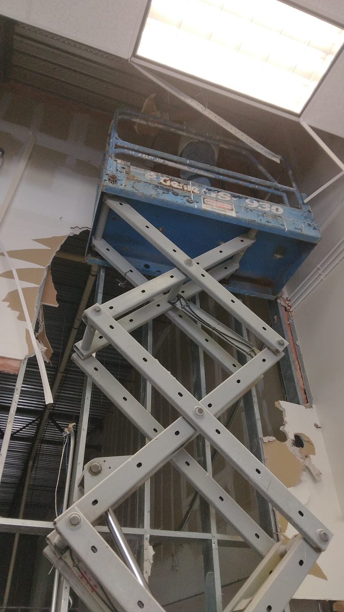 DynamicRemovals's tweet photo. Want to schedule your demolition project for a future date? No problem! Give us a call today at (786)803-7944 
#demolition #demolitionservice #contractor #realestate #properties #construction #florida https://t.co/ExejoPmQAi