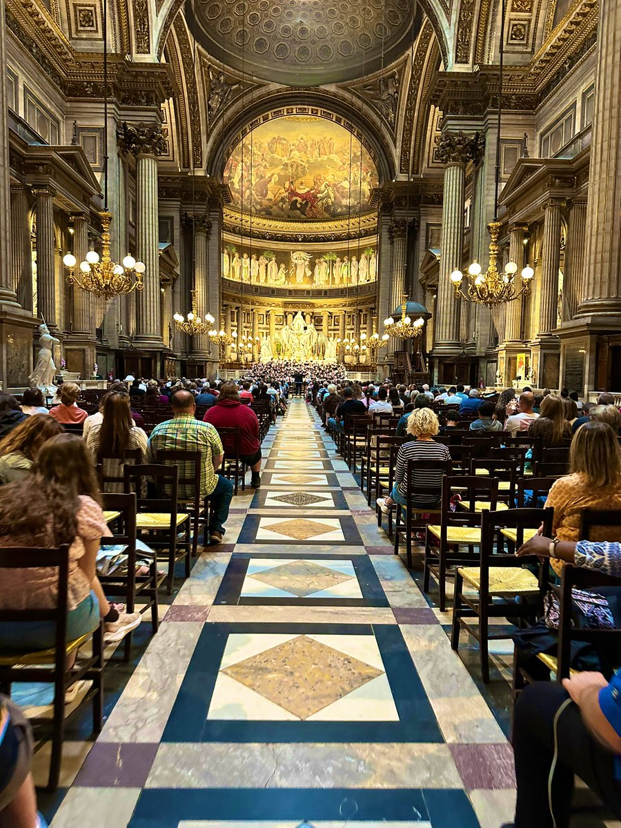 LMHSBand's tweet photo. Bonjour! 
Lots to see and do in Paris today🇫🇷
#kentuckykma23 https://t.co/YQEfYhmFdZ