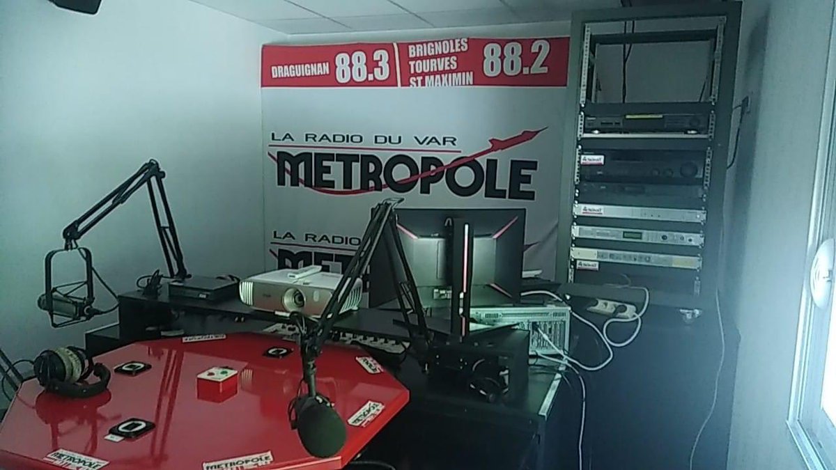metropolradio's tweet photo. Demain soir ,une invitée surprise vous parlera de son festival qu'elle organise depuis plusieurs années et qui devient un grand rendez vous incontournable de notre belle région.
Retrouvez nous demain soir sur notre page Facebook 😉 https://t.co/ariDLAdLUa