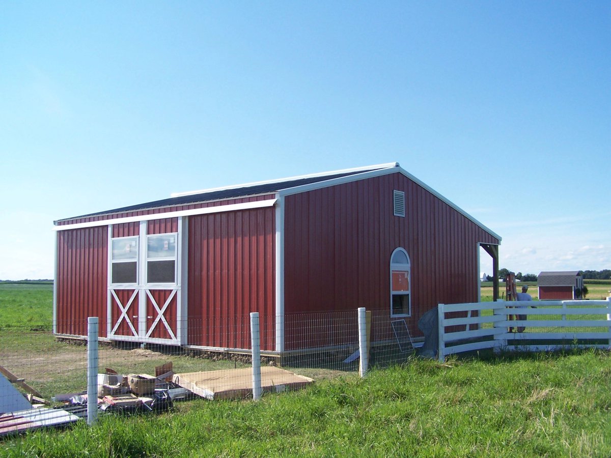 inc_blitz's tweet photo. At Blitz Builders, we're passionate about creating custom-made buildings for our customers. From stables to storage buildings, we've got you covered! #PostFrame #PostFramBuilding #BlitzBuilders #BuildWithBlitz #StableBuilding #CustomGarage https://t.co/nfDIupBUXK