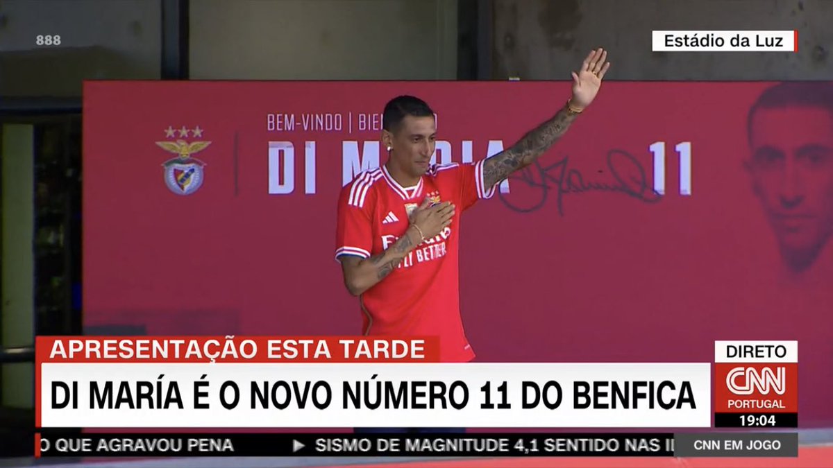 Insónias em Carvão tweet media