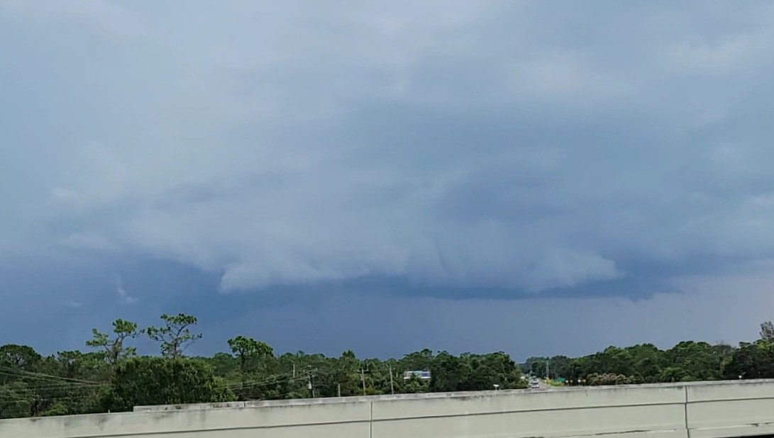 Storms moving into Alva, Florida. @MattDevittWINK <a href="/WXRules/">Greg Rule</a>
