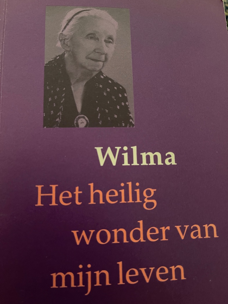 Ontroerend verhaal van Els Meeuse over Wilma (de heilige van Beekbergen) in de nieuwe Liter. Op bedevaart naar m’n boekenkast vond ik er gelukkig een. <a href="/LeesLiter/">Literair tijdschrift Liter</a>