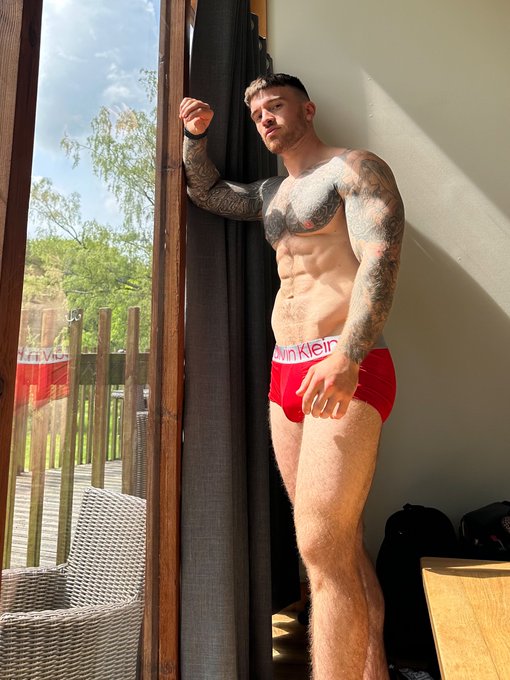 Morning vibes! For all my exclusive content 🔥➡️ https://t.co/3x6d7ZPEFy https://t.co/13ySQqzimg