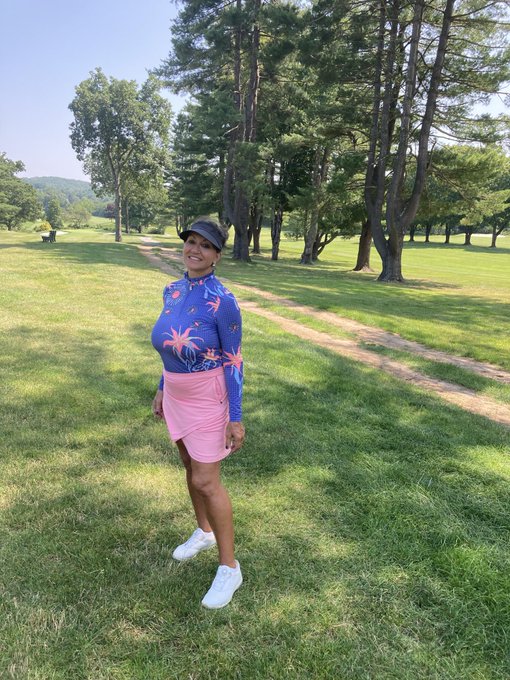 Sex or golf? Flip a coin https://t.co/UcjoycYasz