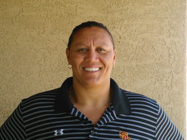 Common denominator of <a href="/Bijan5Robinson/">Bijan Robinson</a>, <a href="/L8thanRansom/">Lathan Ransom</a>, <a href="/BrunoFina1/">Bruno Fina</a>, <a href="/cruz_rushing/">Cruz Rushing</a>, <a href="/elijah_rushing/">Elijah Rushing</a>, @keona_wilhite34 &amp; many others elevating in football &amp; other sports: Salpointe strength &amp; conditioning coach Carla Garrett (<a href="/cobalt_alloy/">CG</a>), legendary UA/Olympics distance thrower.