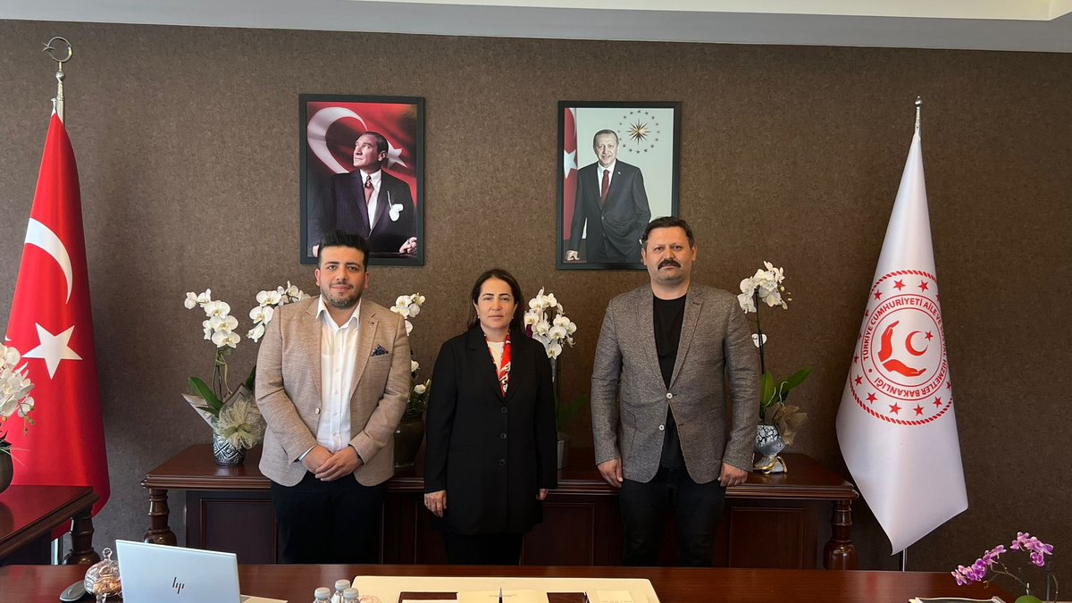 SayimMadak's tweet photo. Özel Engelli Bakım Merkezleri Derneği Başkanı Evren Aslan ve Başkan Yardımcısı Alper Birlik’e nazik ziyaretleri için teşekkür ederim.   Engelli vatandaşlarımıza yönelik hizmet sunan kurum ve kuruluşlarımızla istişareye dayalı güçlü bağlarımızı kararlılıkla sürdüreceğiz. https://t.co/lZv9Hajpz3