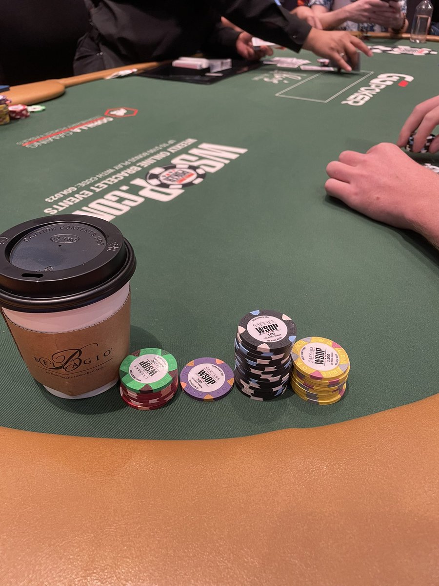Au final pas beaucoup tweet sur ces WSOP, trop occupé à profiter 😂 mais là ça valait quand même le coup ! IN MAIN EVENT 10k$ 🤩 quel rêve, quel plaisir 🙏🏾