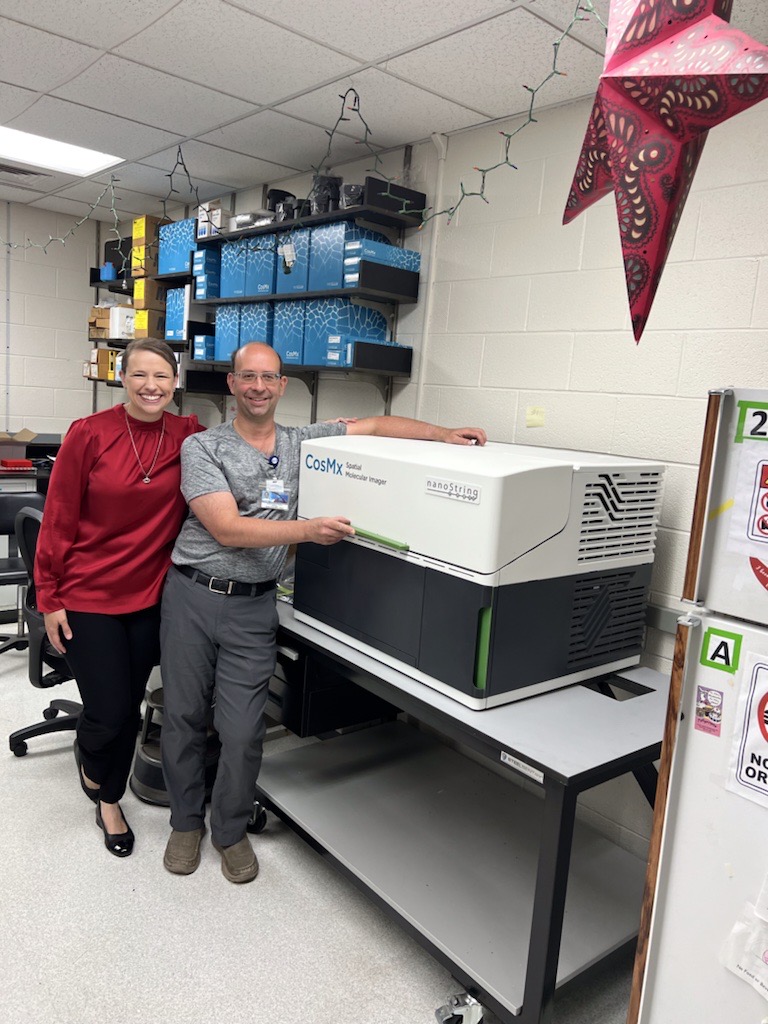 Bruker Spatial Biology (@brukerspatial) on Twitter photo 🙌 Today, CosMx SMI got delivered to <a href="/YostenLabSLU/">Yosten Lab</a> <a href="/PharmPhysSLU/">SLU Department of Pharmacology & Physiology</a>! <a href="/glcyosten/">Dr. Gina L. C. Yosten</a> and Grant Kolar using @nanostringtech's spatial multiomics single-cell imaging platform to build a Single Cell Atlas of the Islets of Langerhans.
#Research #Science #SingleCellAtlas 🙌 Today, CosMx SMI got delivered to <a href="/YostenLabSLU/">Yosten Lab</a> <a href="/PharmPhysSLU/">SLU Department of Pharmacology & Physiology</a>! <a href="/glcyosten/">Dr. Gina L. C. Yosten</a> and Grant Kolar using @nanostringtech's spatial multiomics single-cell imaging platform to build a Single Cell Atlas of the Islets of Langerhans.
#Research #Science #SingleCellAtlas