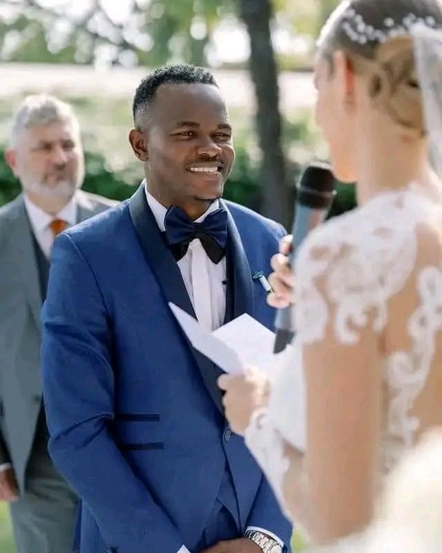toridey_'s tweet photo. Obinna Nsofor, the former Super Eagles striker, gets married to his Serbian partner, Anastasija Radi.
#toridey #lifestyle https://t.co/IXmXkuspgF