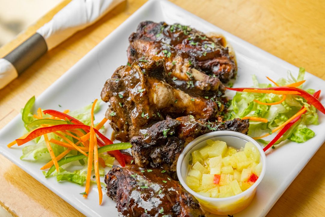 Calling all wing lovers! Our jerk chicken wings are the perfect combination of heat and flavor. 😋🌶️  #FusionEast #JerkWingCravings#brooklynfood #brooklynlife #hellobrooklyn #igersbrooklyn #brooklynnyc  #caribbeanfood #caribbeinginbrooklyn #caribbean #jamaicanfood #soulfood